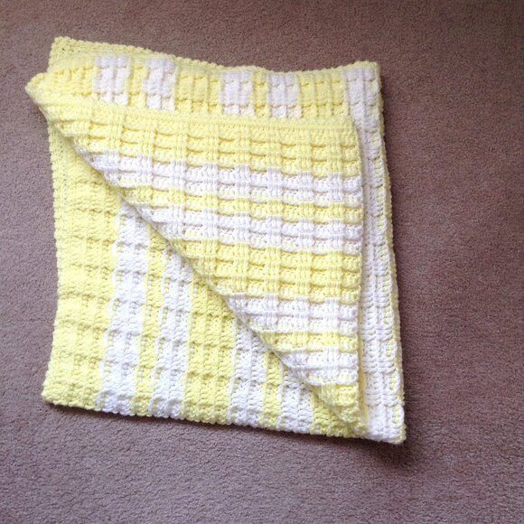 Handmade Crochet Yellow White Baby Blanket Throw  44" x 50" Warm Comfy Soft - Picture 1 of 5